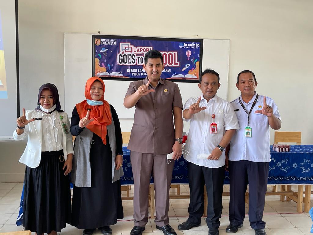 KETUA DPRD BANJARBARU SOSIALISASI APLIKASI LAPOR