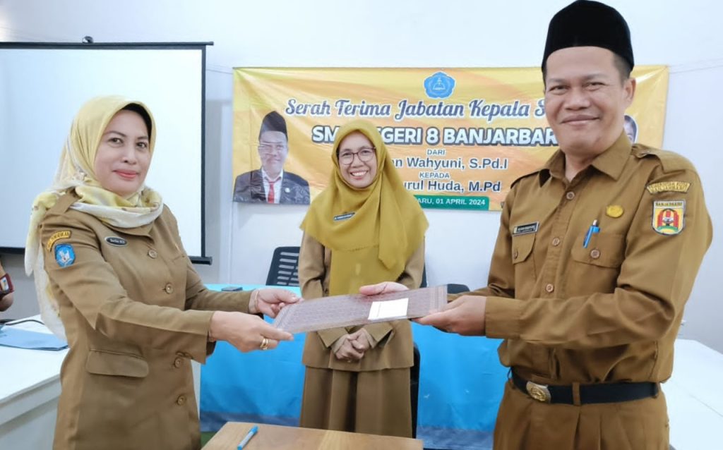 SERTIJAB Kepala Sekolah SMPN 8 Banjarbaru 2024